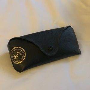 Black Ray-Ban Case